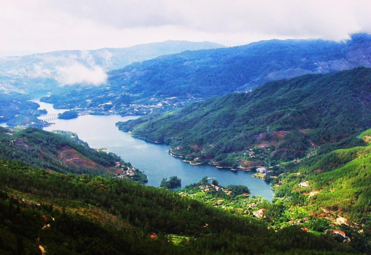 Waterfalls Geres Al Ngoại thất bức ảnh
